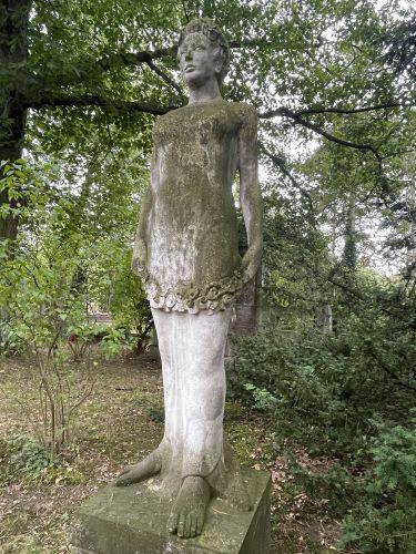 Grabskulptur „Flora“ – Südfriedhof Leipzig,  II. Abteilung